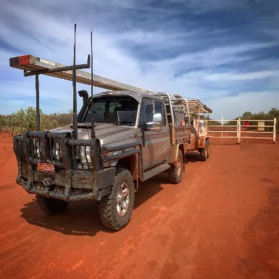 Remote Painter Katherine NT vehicle with ladder